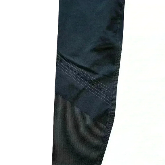 Women's Target Black Long Yoga Gym Athleisure Leggings Size Medium NWOT - Picture 3 of 3